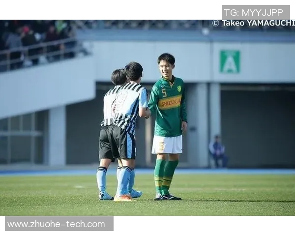 爱媛队与群马队的激烈对决展现足球魅力与团队精神的巅峰较量